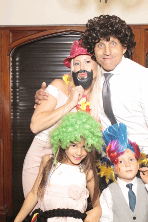 Laura and Mo's Wedding | View more photos from the event at gallery.myphotoboothexperience.co.uk/u/MyPhotoBoothExperienceLtd/Laura-and-Mos-Wedding